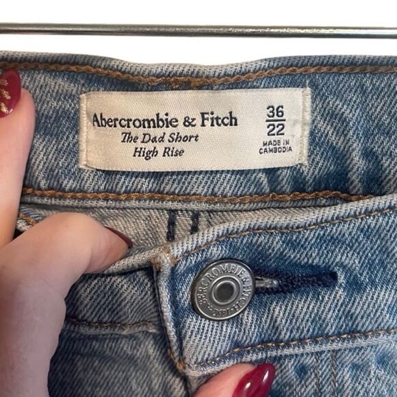 Abercrombie & Fitch- The Dad Short High Rise Frayed Hem Denim Zip Fly Size 36/22 - Picture 3 of 14